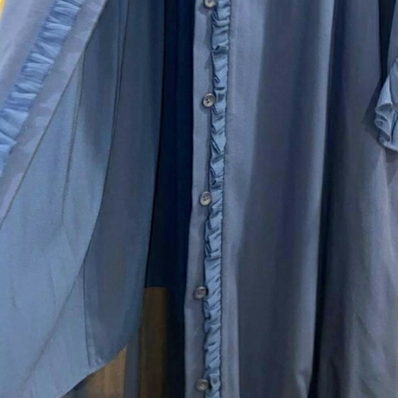 Alice÷Olivia Claude V-Neck Cold Shoulder - Picture 6 of 8